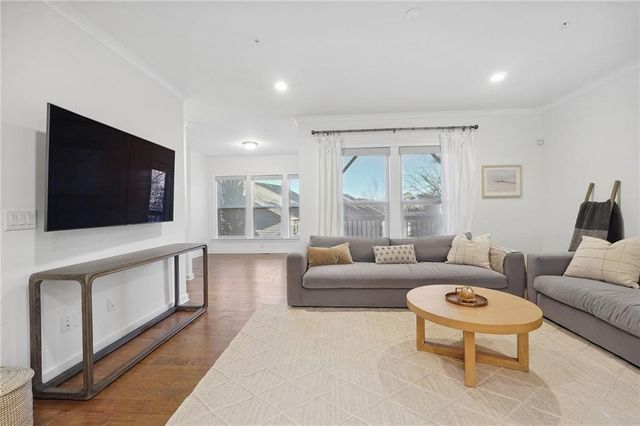 1029 Brandsford Street NW, Atlanta, GA 30318