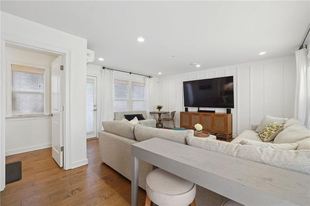 1029 Brandsford Street NW, Atlanta, GA 30318