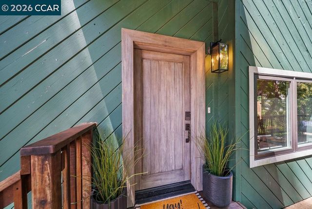 18103 La Verne Dr, Los Gatos, CA 95033