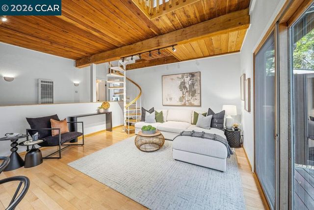 18103 La Verne Dr, Los Gatos, CA 95033