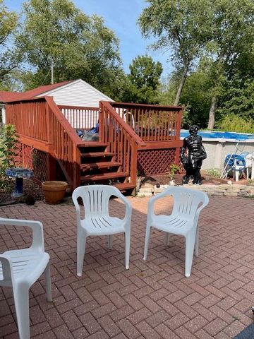 7705 Independence Street, Merrillville, IN 46410