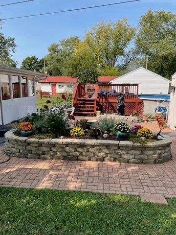 7705 Independence Street, Merrillville, IN 46410
