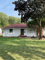 7705 Independence Street, Merrillville, IN 46410