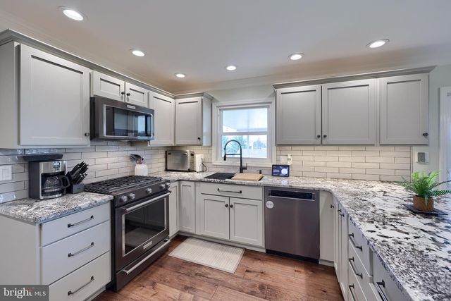 524 W TROUT RUN RD, Ephrata, PA 17522