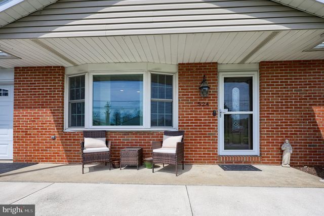 524 W TROUT RUN RD, Ephrata, PA 17522