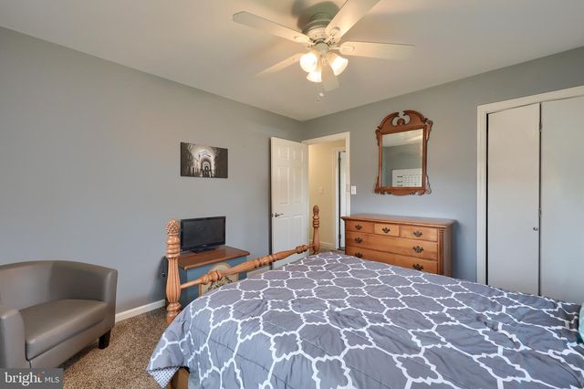 524 W TROUT RUN RD, Ephrata, PA 17522