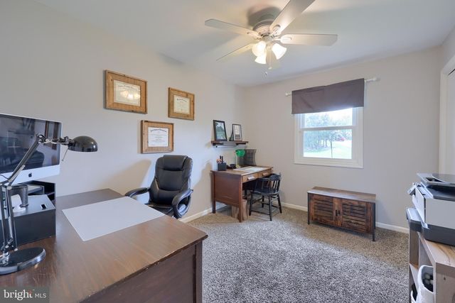524 W TROUT RUN RD, Ephrata, PA 17522