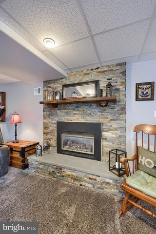 524 W TROUT RUN RD, Ephrata, PA 17522