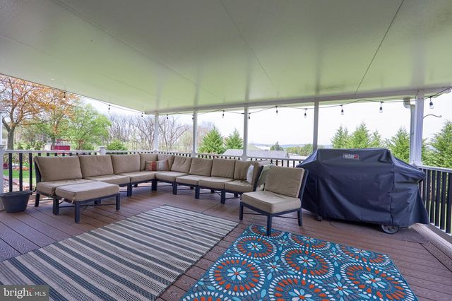 524 W TROUT RUN RD, Ephrata, PA 17522