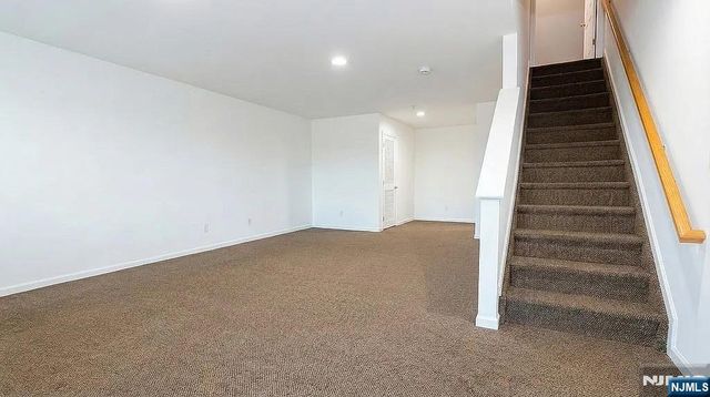 136 Mountainside Drive, Pompton Lakes, NJ 07442