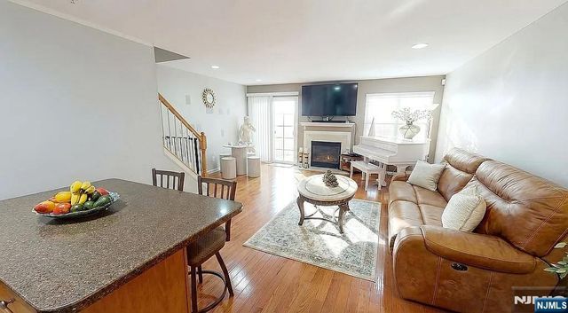 136 Mountainside Drive, Pompton Lakes, NJ 07442