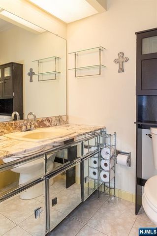 200 Winston 1005, Cliffside Park, NJ 07010