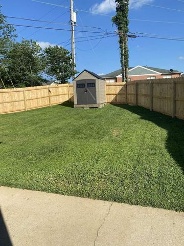 112-114 Garnet Drive, Nicholasville, KY 40356