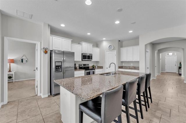 2468 SILVER VIEW DRIVE, Lakeland, FL 33811