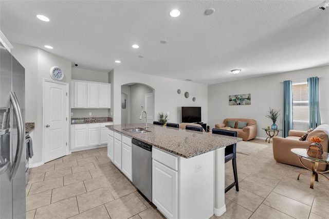 2468 SILVER VIEW DRIVE, Lakeland, FL 33811