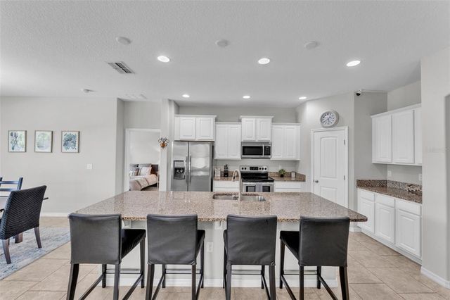 2468 SILVER VIEW DRIVE, Lakeland, FL 33811