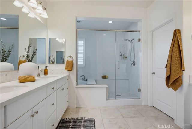 129 Yellow Pine, Irvine, CA 92618