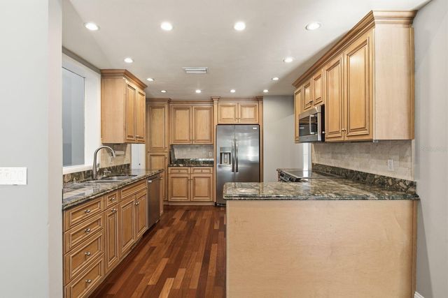 10907 AUTUMN OAK PLACE, Tampa, FL 33618