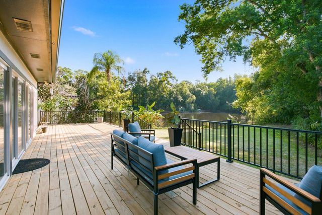 10907 AUTUMN OAK PLACE, Tampa, FL 33618