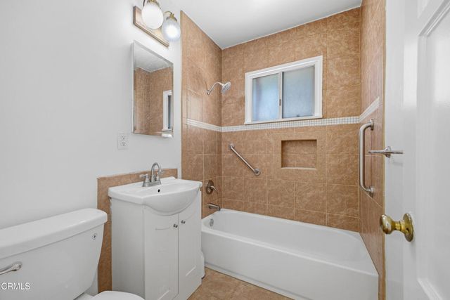 1634 Orange Tree Lane, La Canada Flintridge, CA 91011