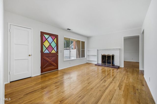 1634 Orange Tree Lane, La Canada Flintridge, CA 91011