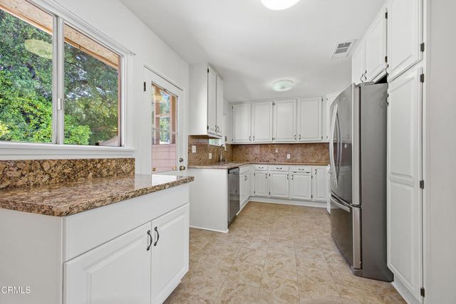 1634 Orange Tree Lane, La Canada Flintridge, CA 91011