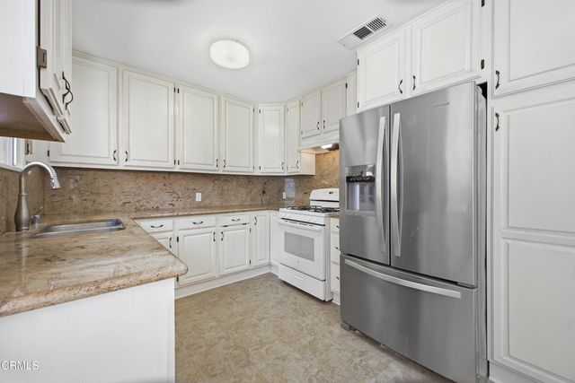 1634 Orange Tree Lane, La Canada Flintridge, CA 91011