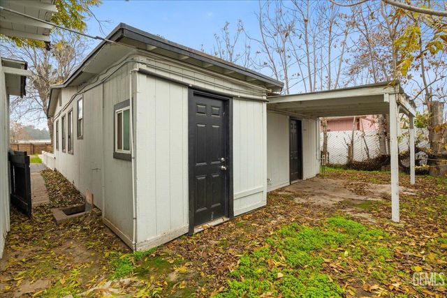 710 Willow Drive, Bakersfield, CA 93308