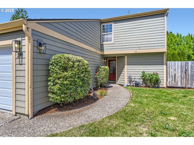 319 Ne HYDE Cir, Hillsboro, OR 97124