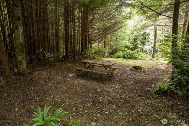 20860 Hoko-Ozette Rd, Clallam Bay, WA 98326
