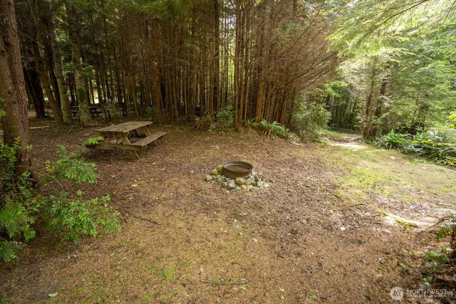20860 Hoko-Ozette Rd, Clallam Bay, WA 98326