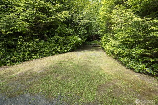 20860 Hoko-Ozette Rd, Clallam Bay, WA 98326