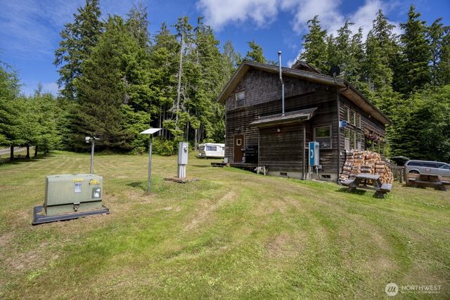 20860 Hoko-Ozette Rd, Clallam Bay, WA 98326