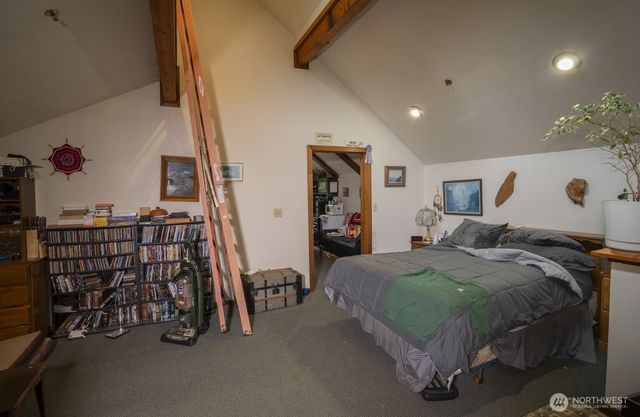 20860 Hoko-Ozette Rd, Clallam Bay, WA 98326