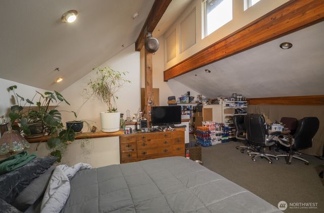 20860 Hoko-Ozette Rd, Clallam Bay, WA 98326