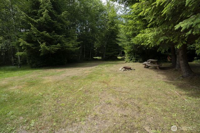 20860 Hoko-Ozette Rd, Clallam Bay, WA 98326