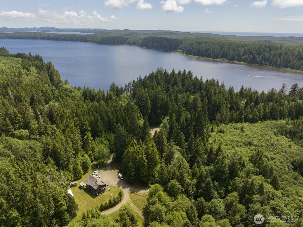 20860 Hoko-Ozette Rd, Clallam Bay, WA 98326