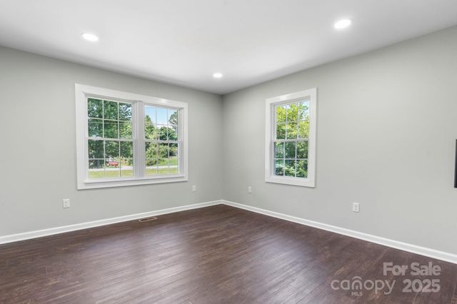 191 Harmony Grove Road, Nebo, NC 28761