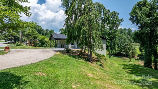 191 Harmony Grove Road, Nebo, NC 28761