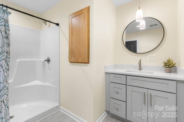 191 Harmony Grove Road, Nebo, NC 28761