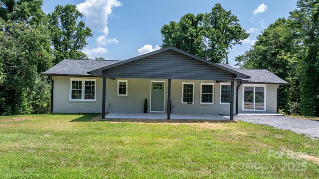 191 Harmony Grove Road, Nebo, NC 28761
