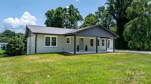 191 Harmony Grove Road, Nebo, NC 28761