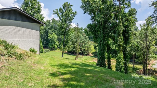 191 Harmony Grove Road, Nebo, NC 28761