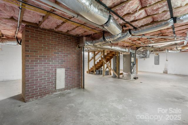 191 Harmony Grove Road, Nebo, NC 28761