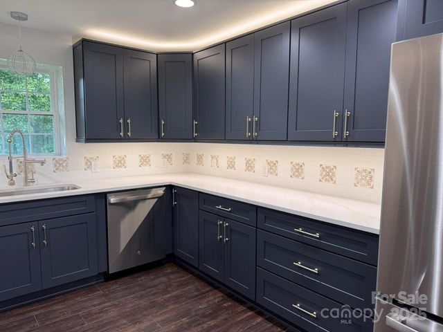 191 Harmony Grove Road, Nebo, NC 28761