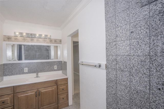 16900 Wellborne Road, Pearland, TX 77584