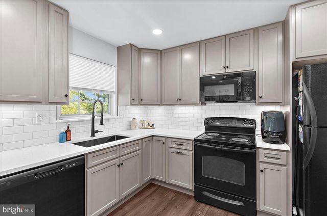 458 LOGAN DR, Westminster, MD 21157