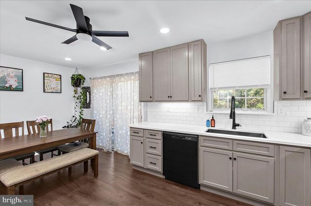 458 LOGAN DR, Westminster, MD 21157
