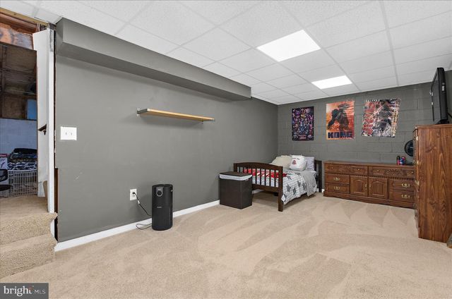 458 LOGAN DR, Westminster, MD 21157
