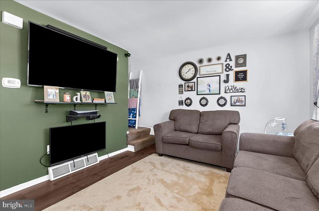 458 LOGAN DR, Westminster, MD 21157
